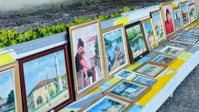 Expoziția personală „Armonii dobrogene” a pictorului tătar Ferodin Iaia a fost vernisată la Galeria de Artă Mangalia